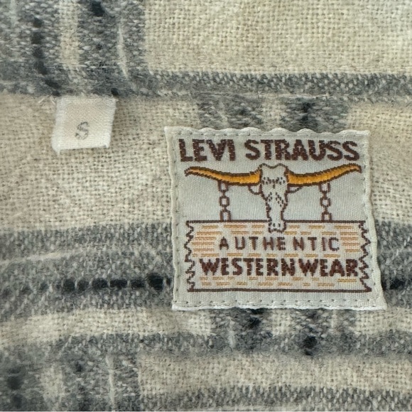 Rare LEVI'S Vintage Clothing Longhorn Shirt 100% Wool Made In Italy Plaid Small - Picture 2 of 16